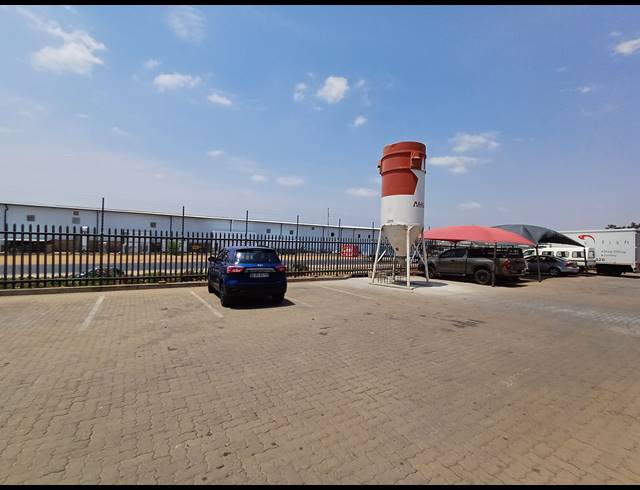 537M² MINI FACTORY TO LET IN KYA SANDS